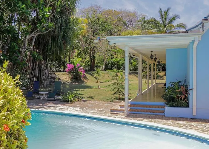Seven Palms Homestay *