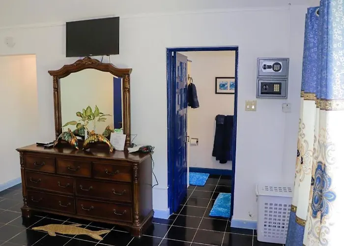Seven Palms Homestay